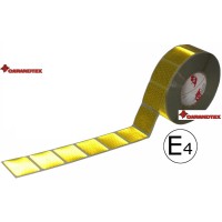 Bandă reflectorizantă galben întrerupt 67.02.02